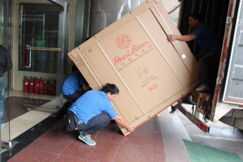 黄梅钢琴贵重工艺品无忧运